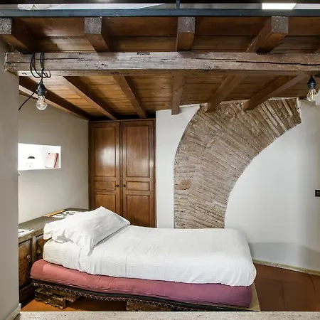 Charming Pantheon Apt In The Heart Of Rome Apartment *