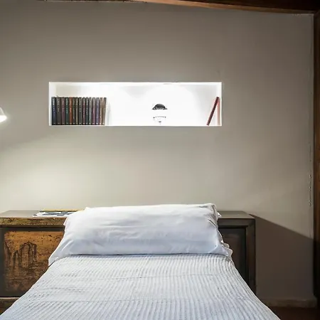 Apartment Charming Pantheon Apt In The Heart Of Rome