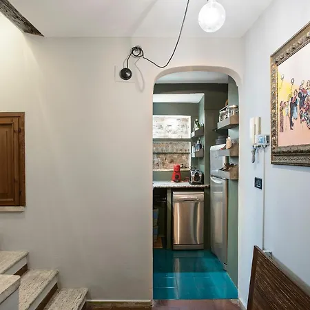 Charming Pantheon Apt In The Heart Of Rome Apartment Rome