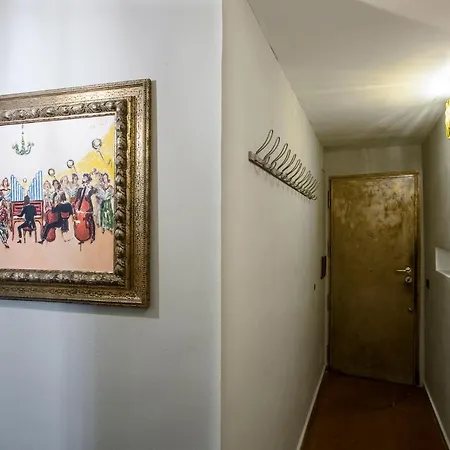 Apartment Charming Pantheon Apt In The Heart Of Rome
