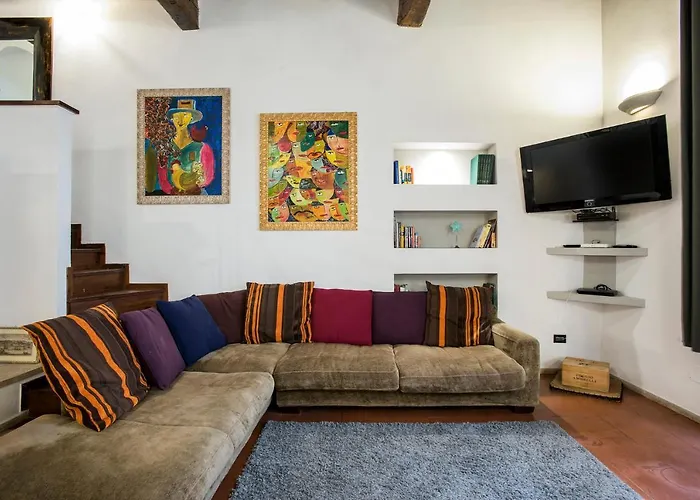 Charming Pantheon In The Heart Of Apartamento *