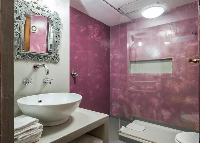 Charming Pantheon In The Heart Of