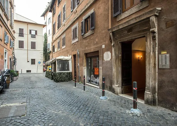 Charming Pantheon In The Heart Of