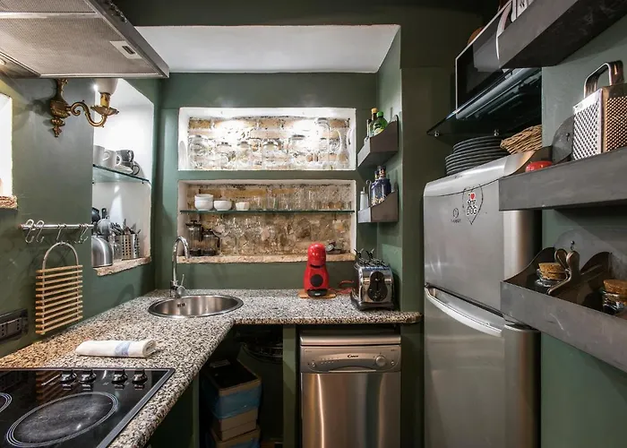 Charming Pantheon In The Heart Of Apartamento *