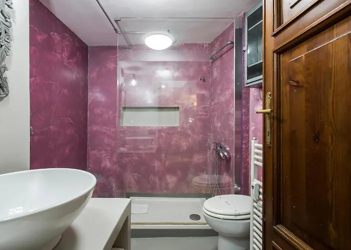 Charming Pantheon In The Heart Of Apartamento